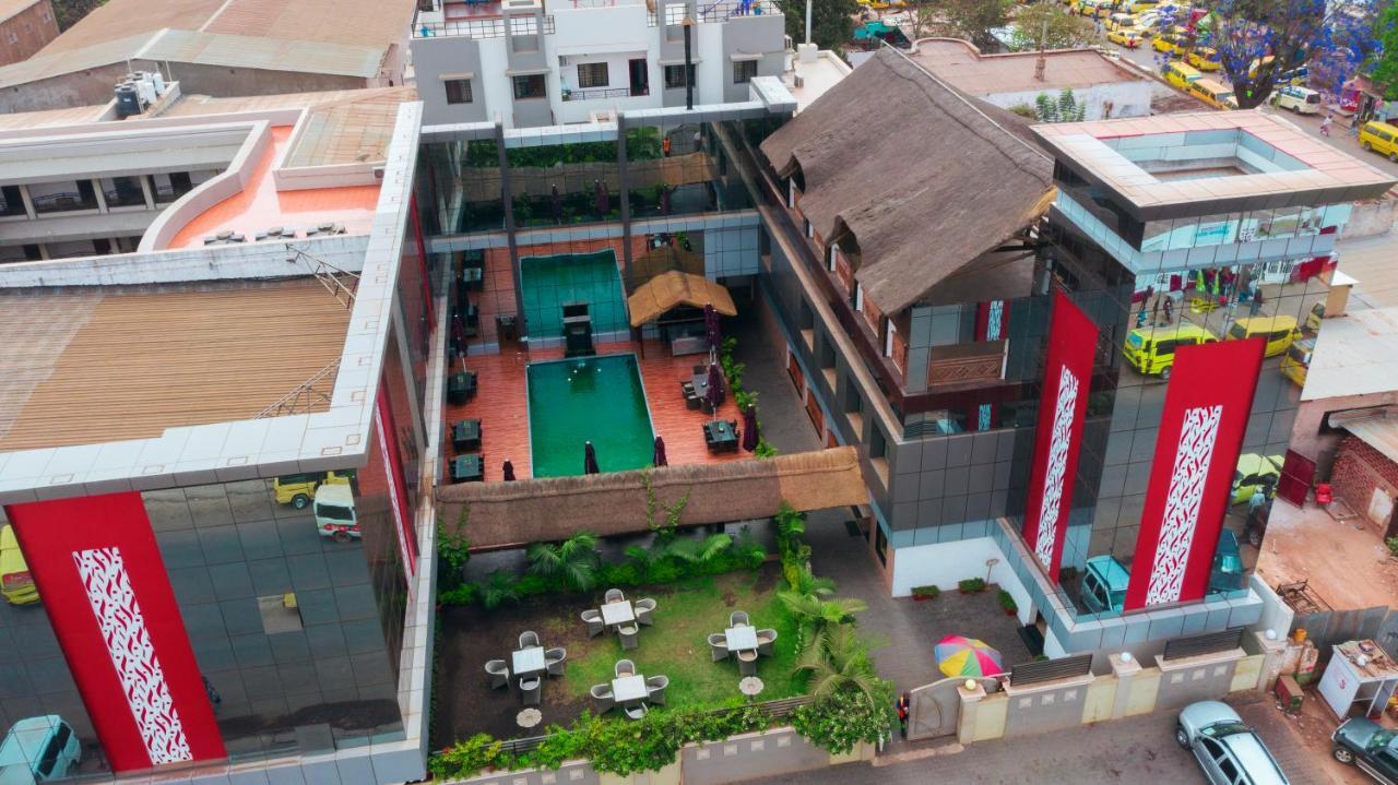 Hotel 루붐바시 외부 사진
